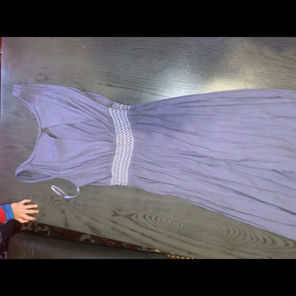 Dress - Picture 3 of 3